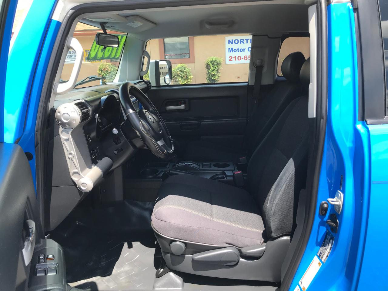 Toyota FJ Cruiser 2WD 2007
