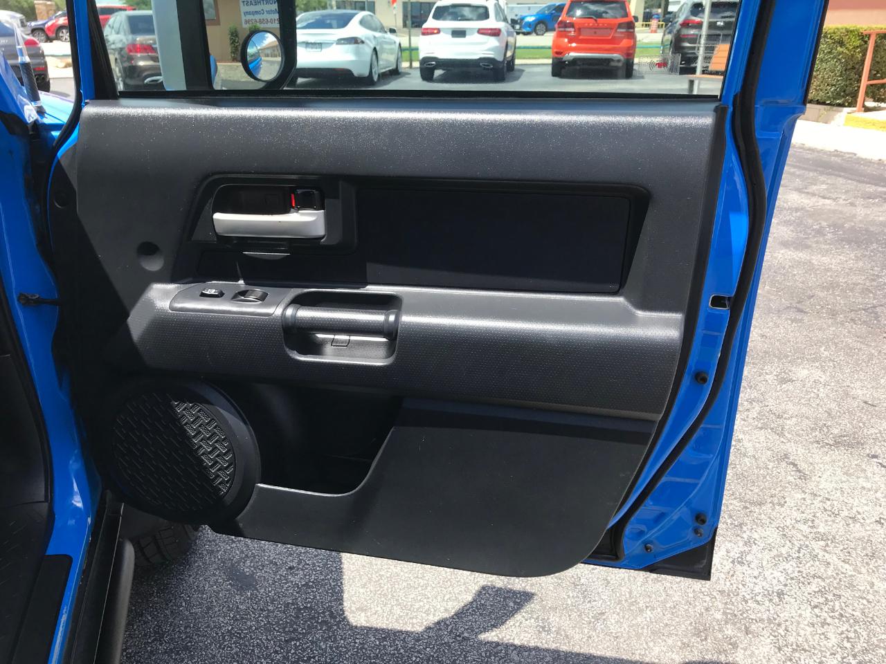 Toyota FJ Cruiser 2WD 2007