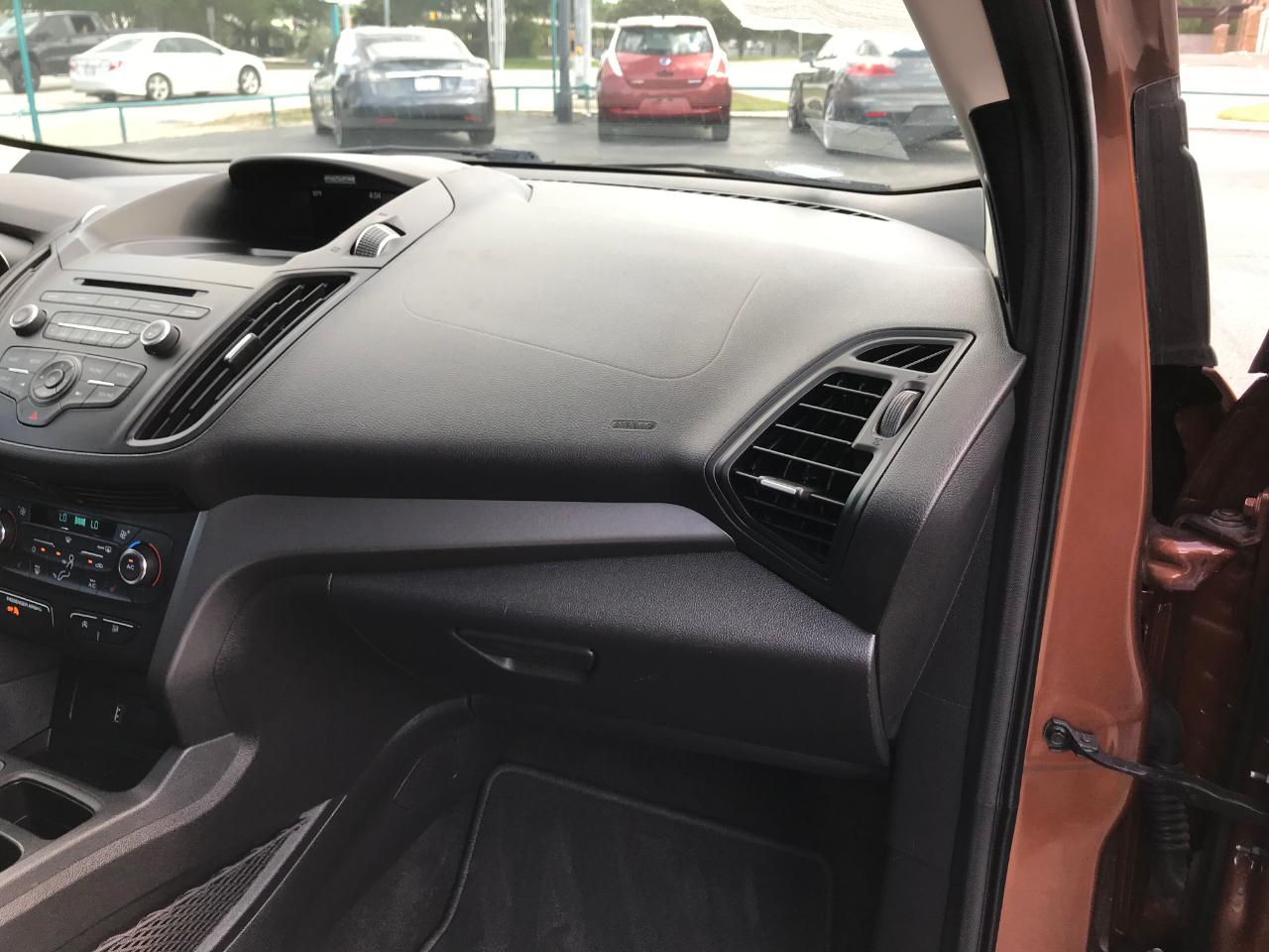 Ford Escape SE FWD 2017