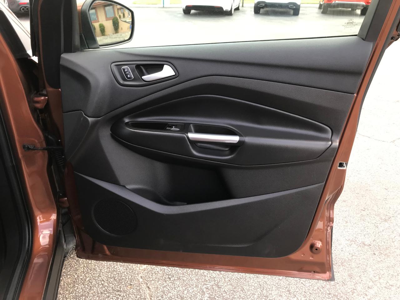 Ford Escape SE FWD 2017
