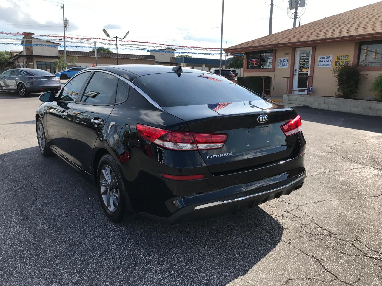 Kia Optima LX 2020