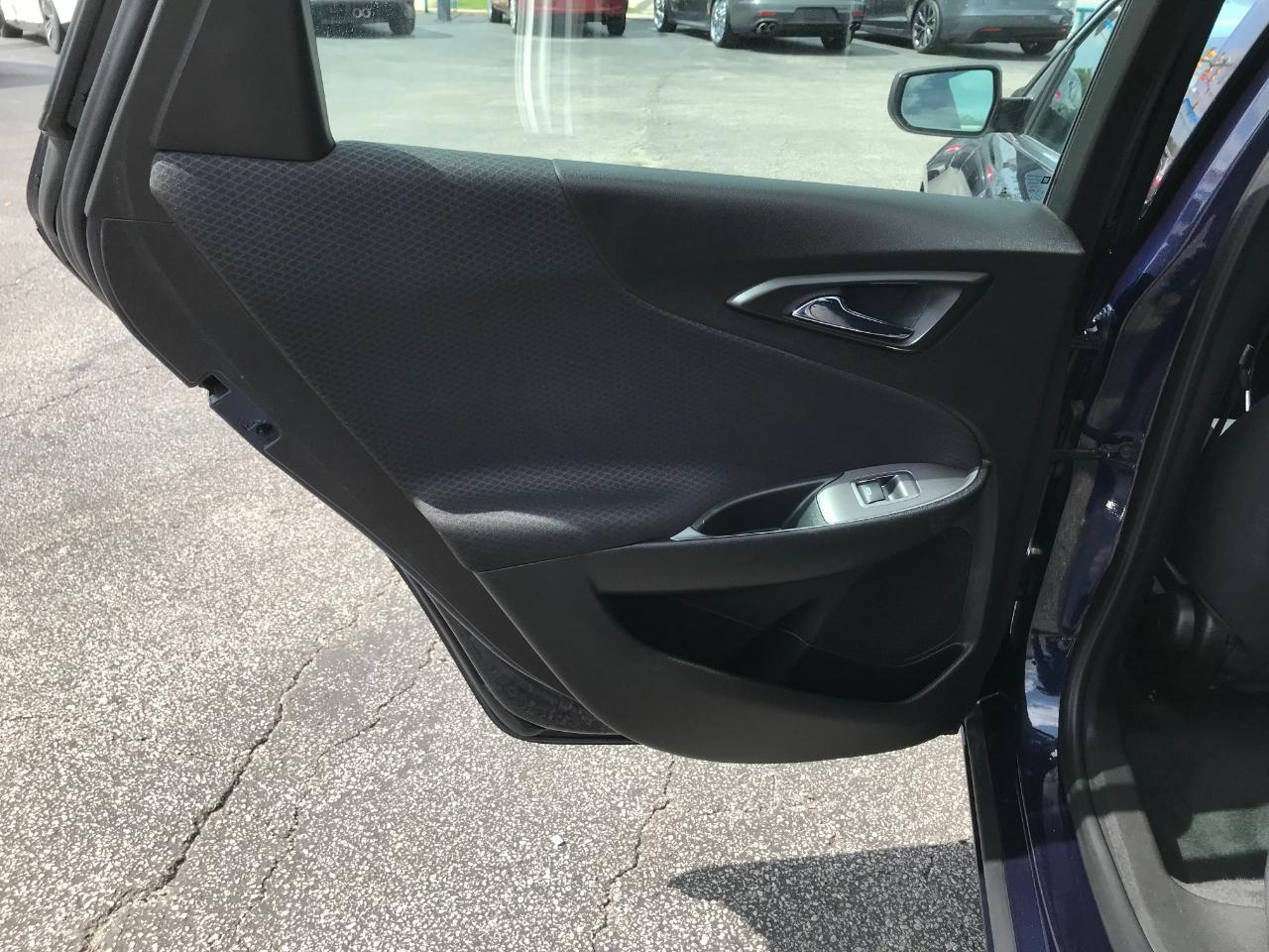 Chevrolet Malibu LS 2018