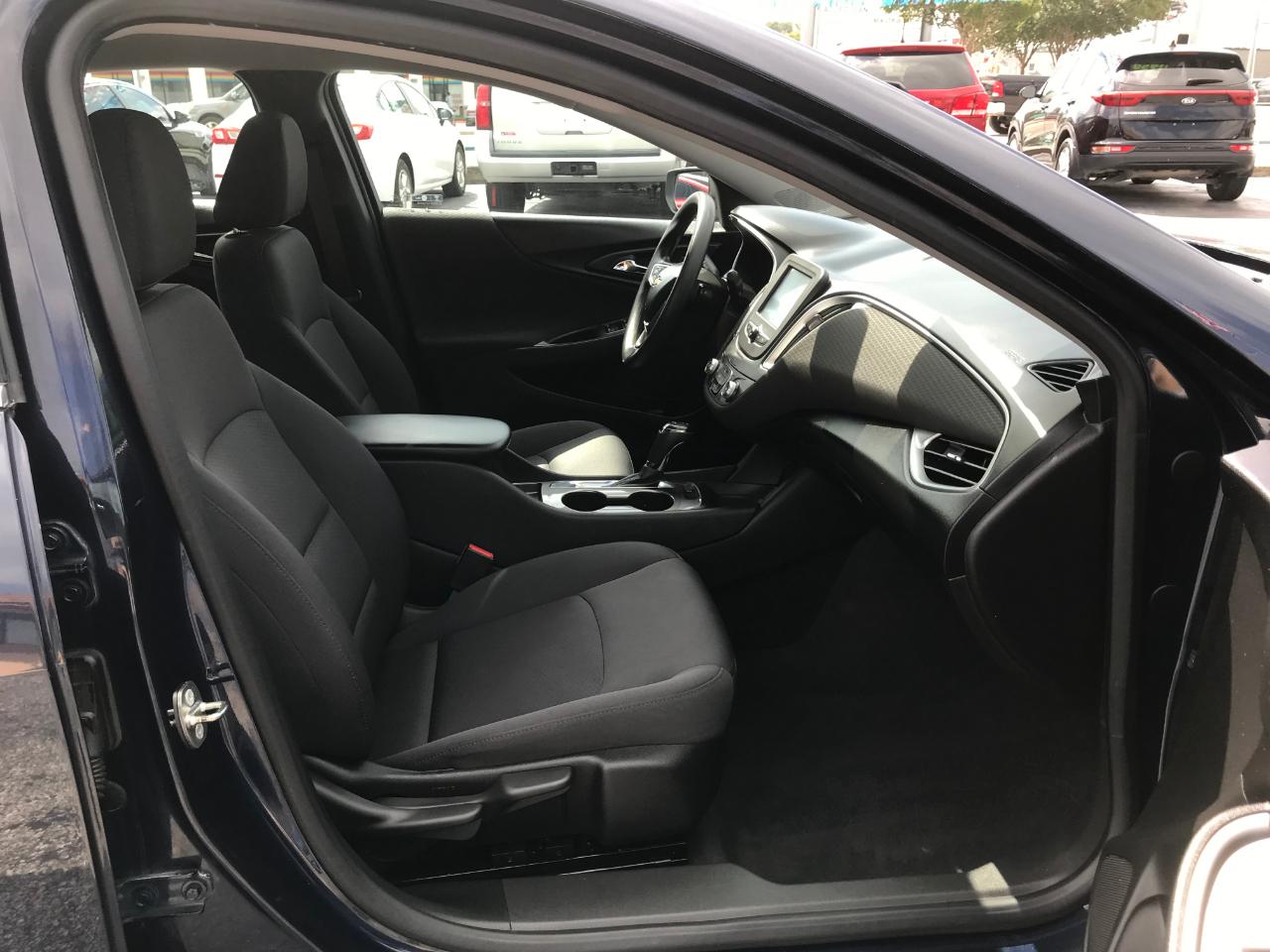 Chevrolet Malibu LS 2018
