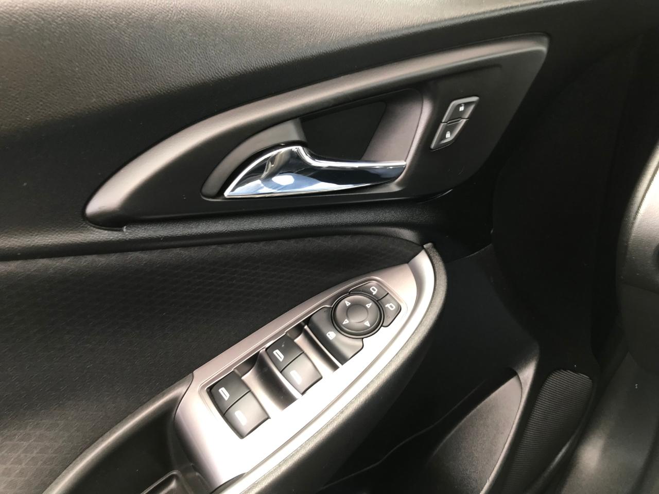 Chevrolet Malibu LS 2018