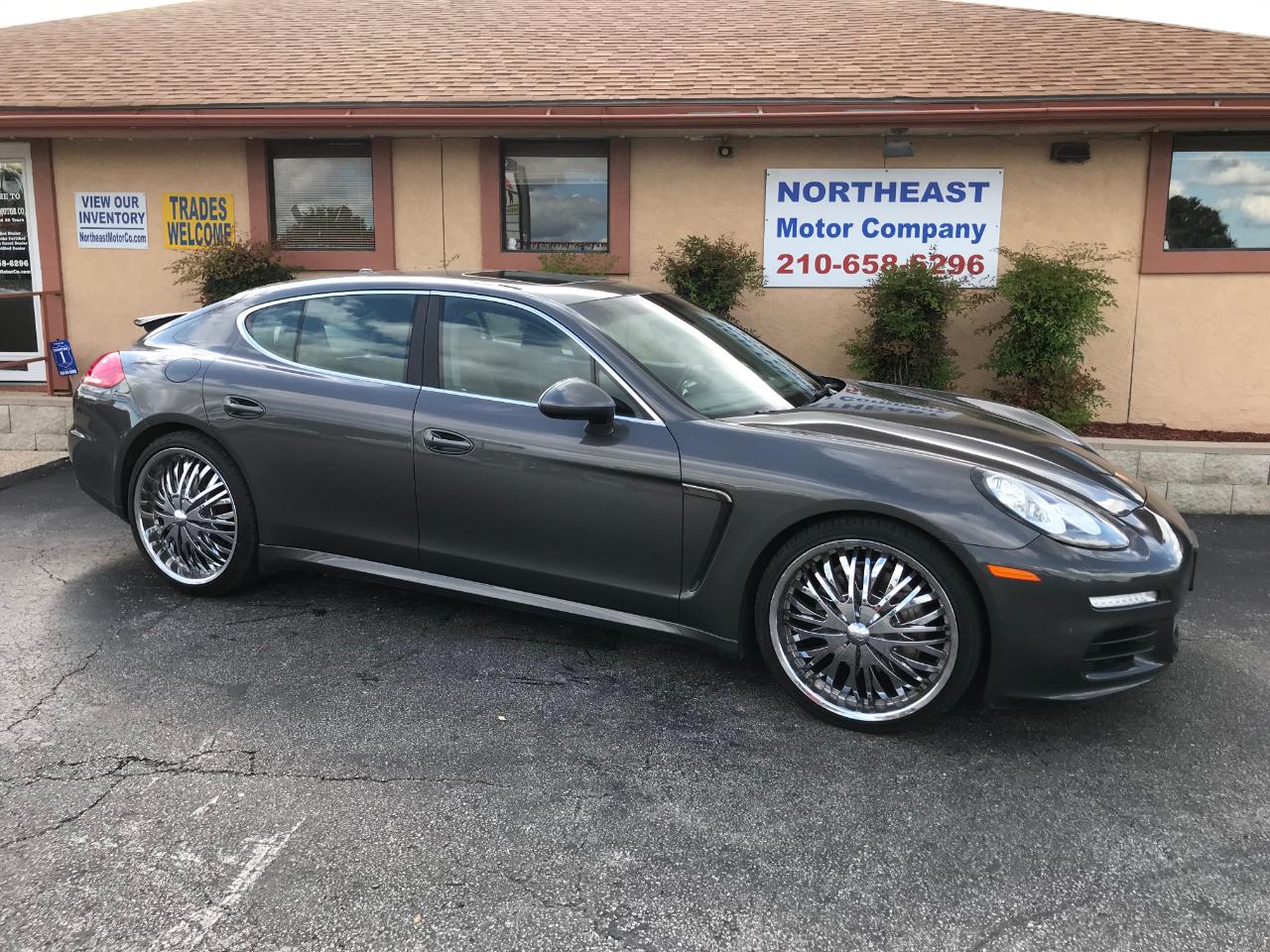 Porsche Panamera S 2014