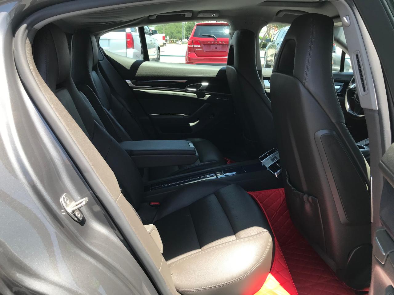 Porsche Panamera S 2014