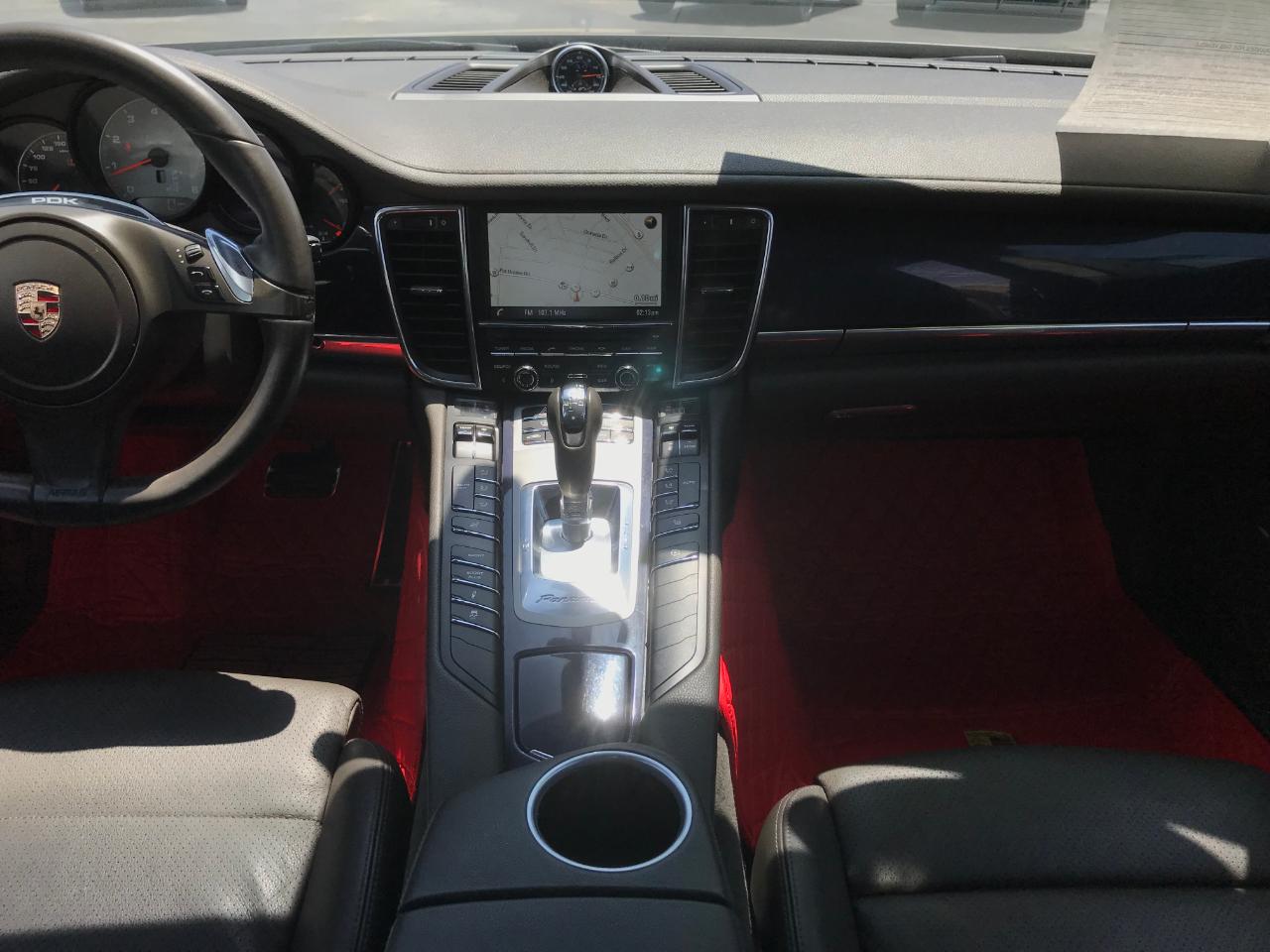Porsche Panamera S 2014