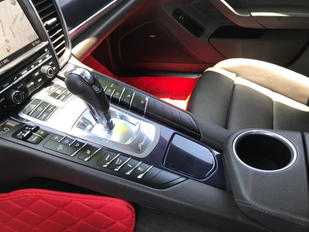 Porsche Panamera S 2014