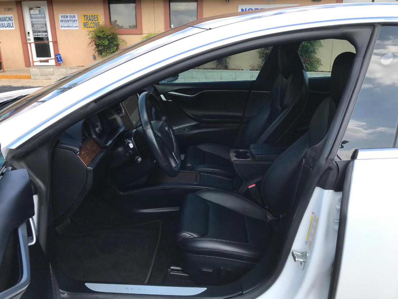 Tesla Model S  2021