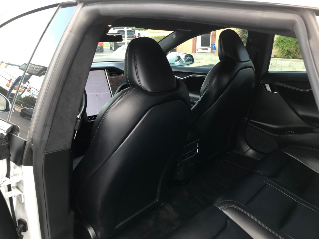 Tesla Model S  2021