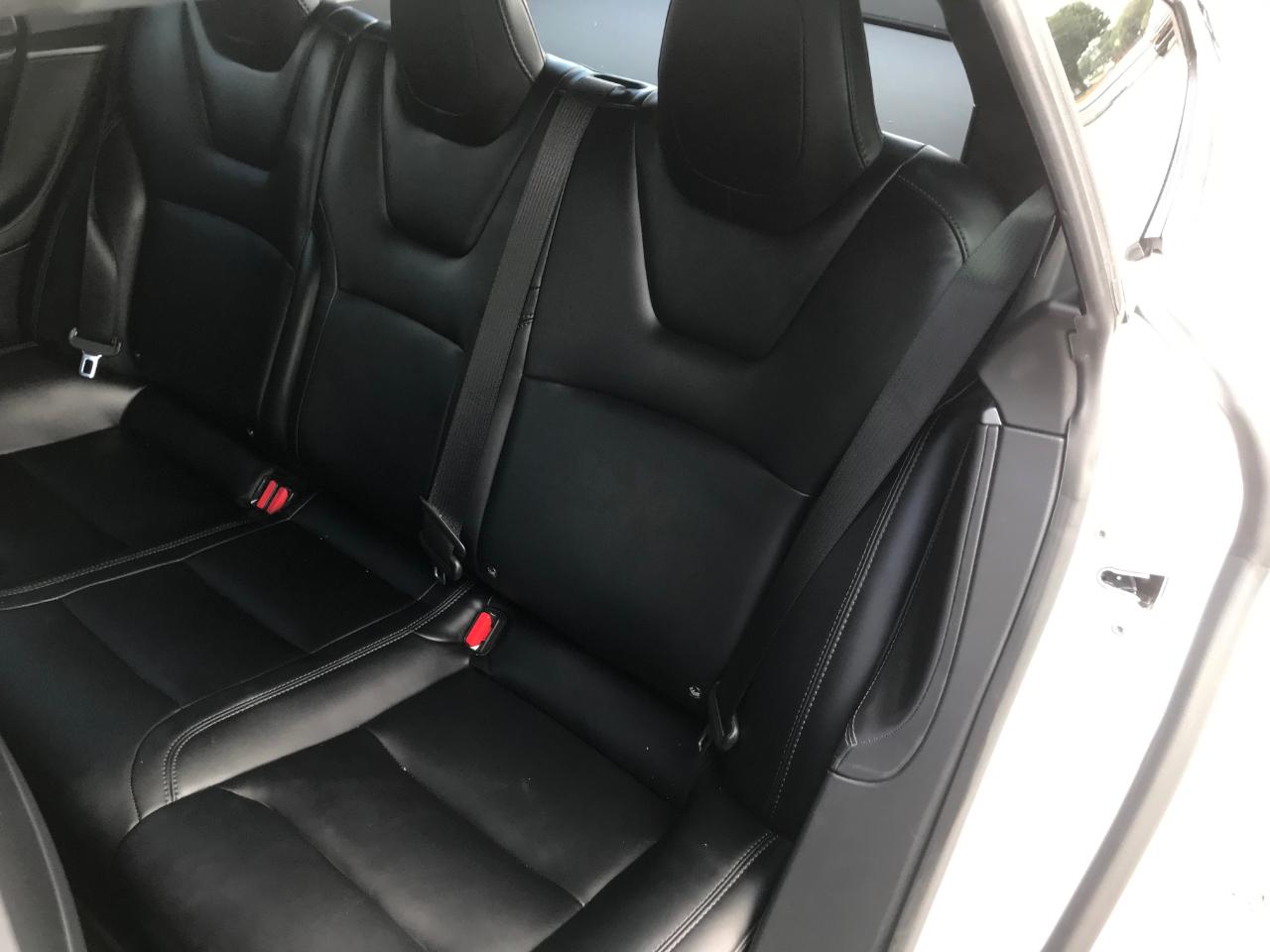Tesla Model S  2021