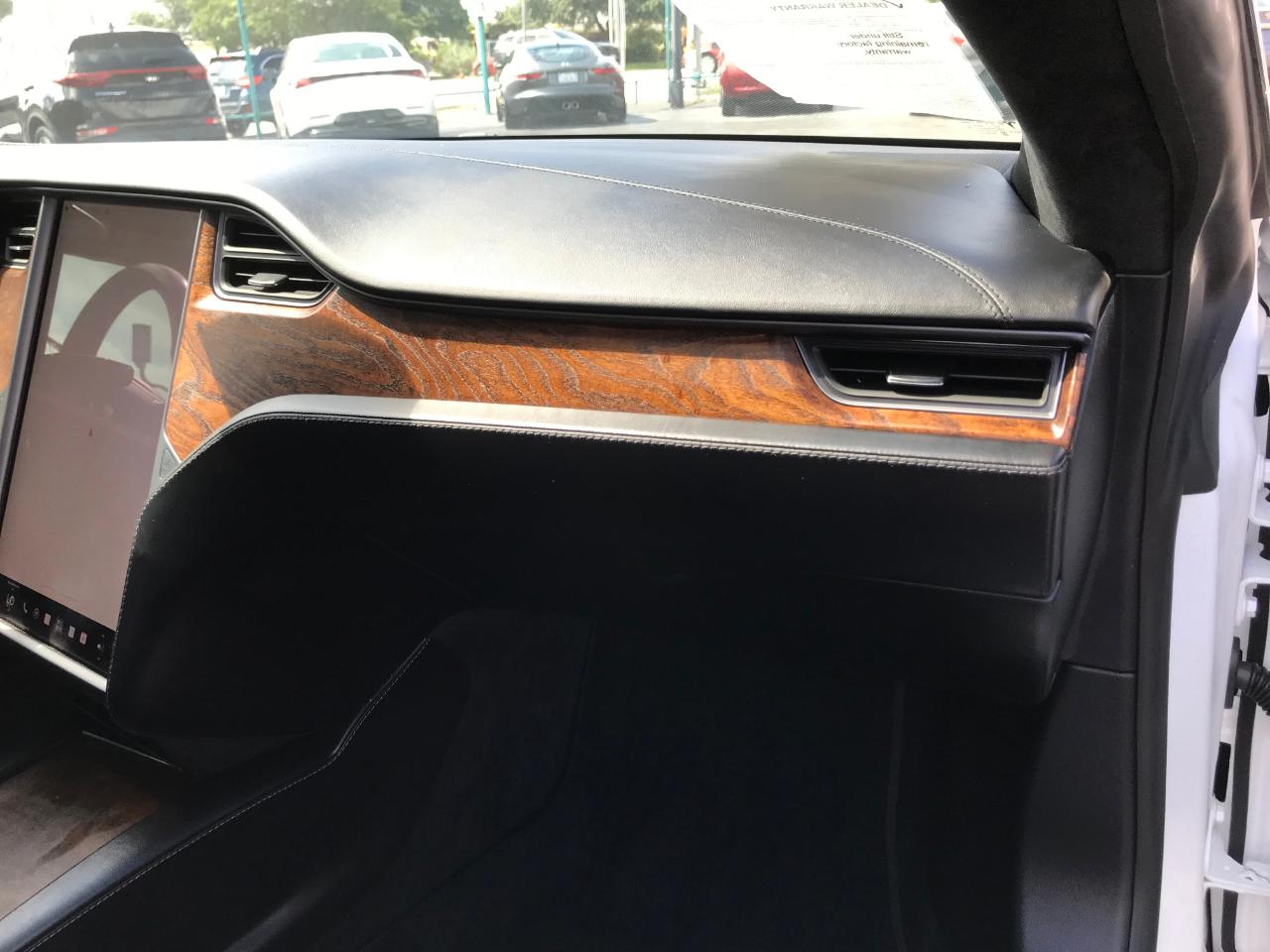 Tesla Model S  2021