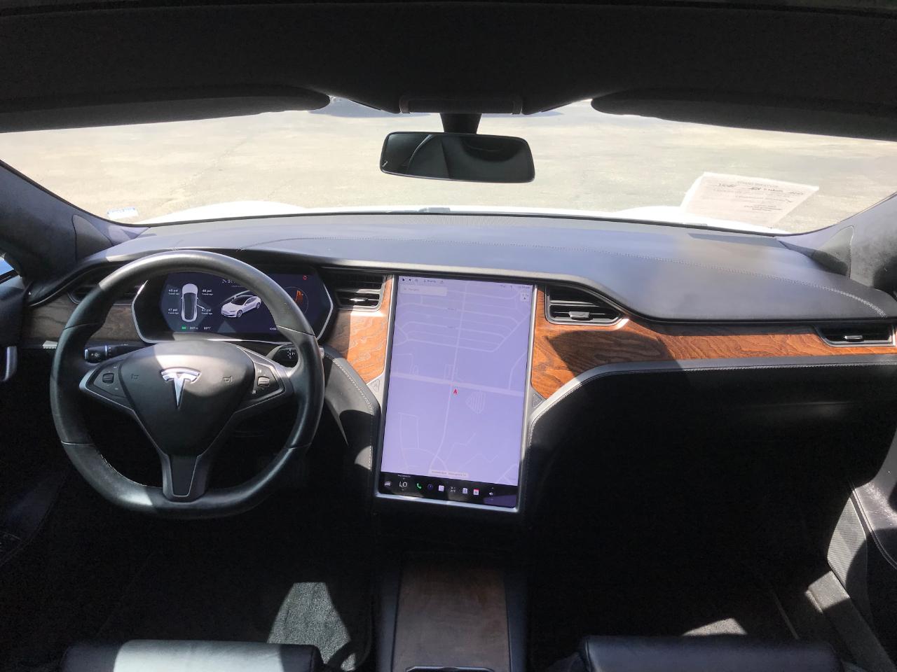 Tesla Model S  2021