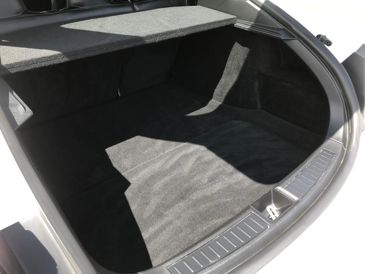 Tesla Model S  2021