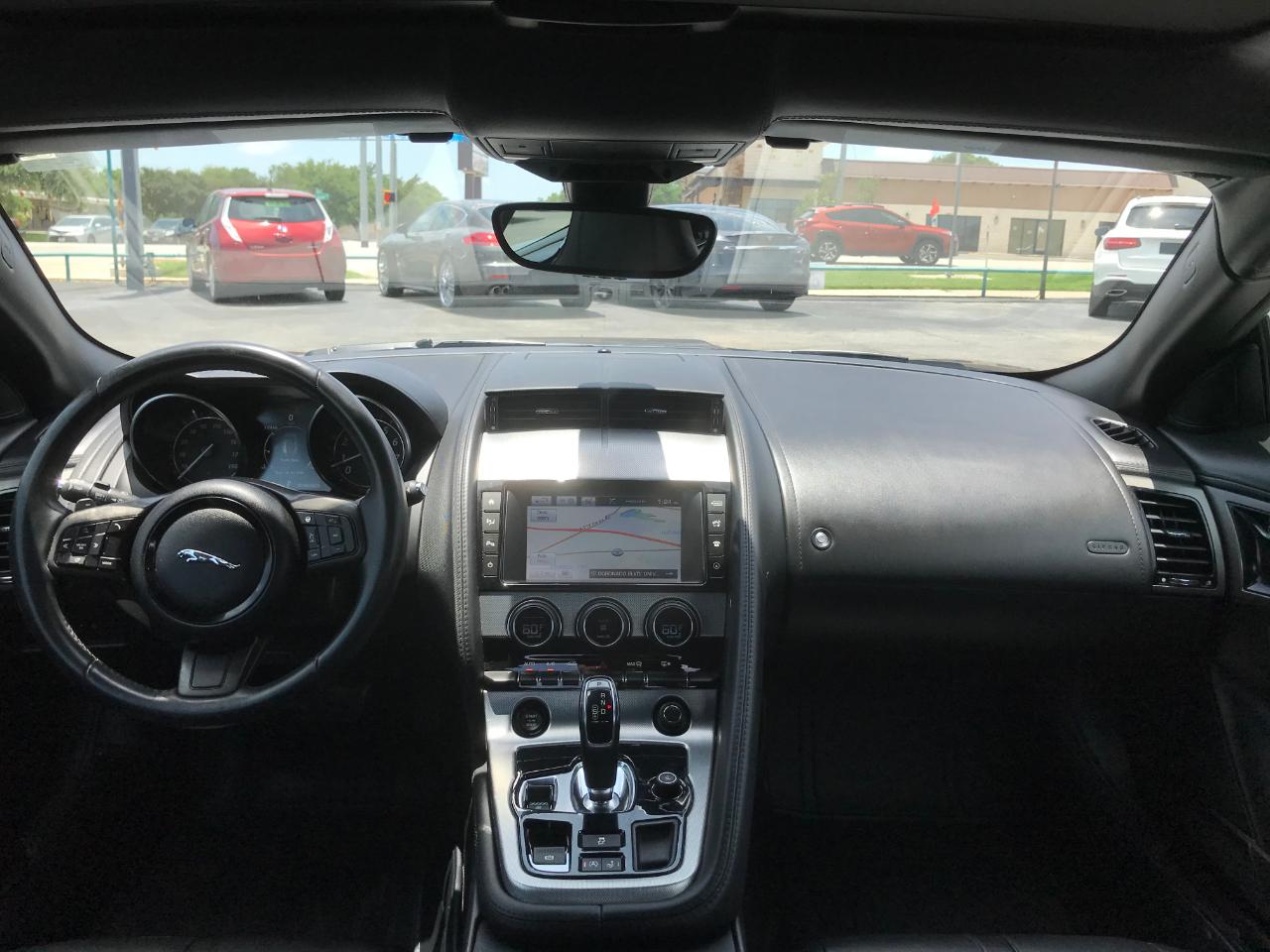 Jaguar F-Type  2016