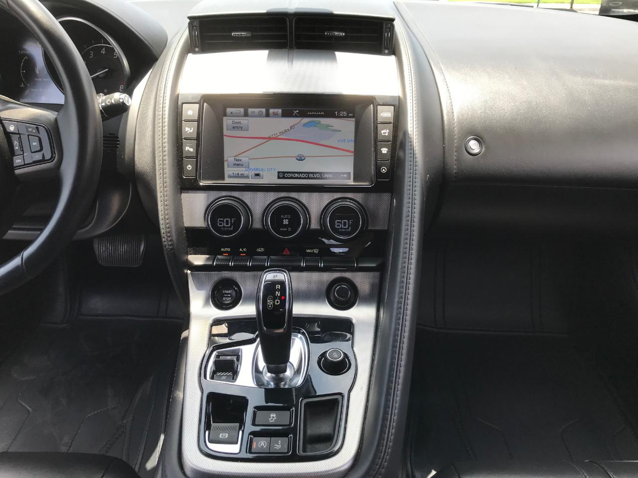 Jaguar F-Type  2016