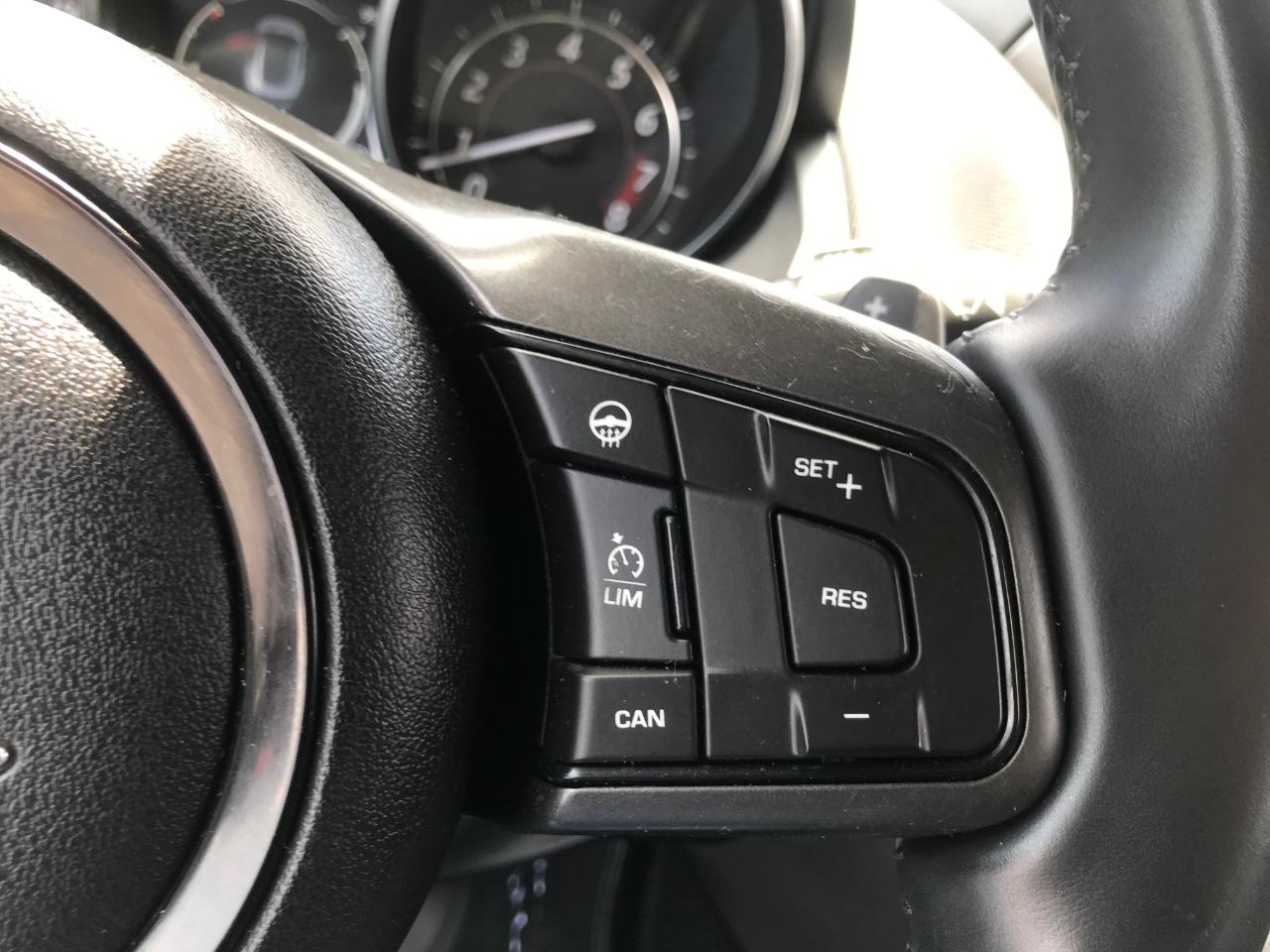 Jaguar F-Type  2016