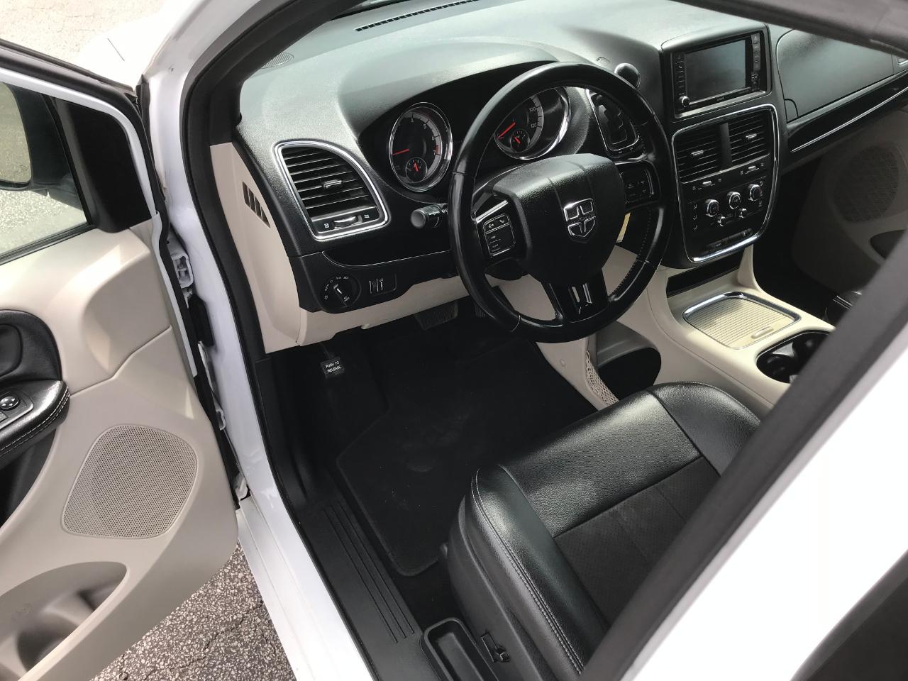 Dodge Grand Caravan SXT 2020