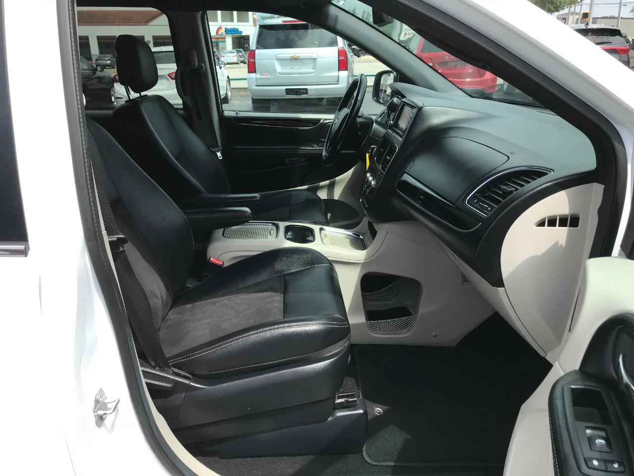 Dodge Grand Caravan SXT 2020
