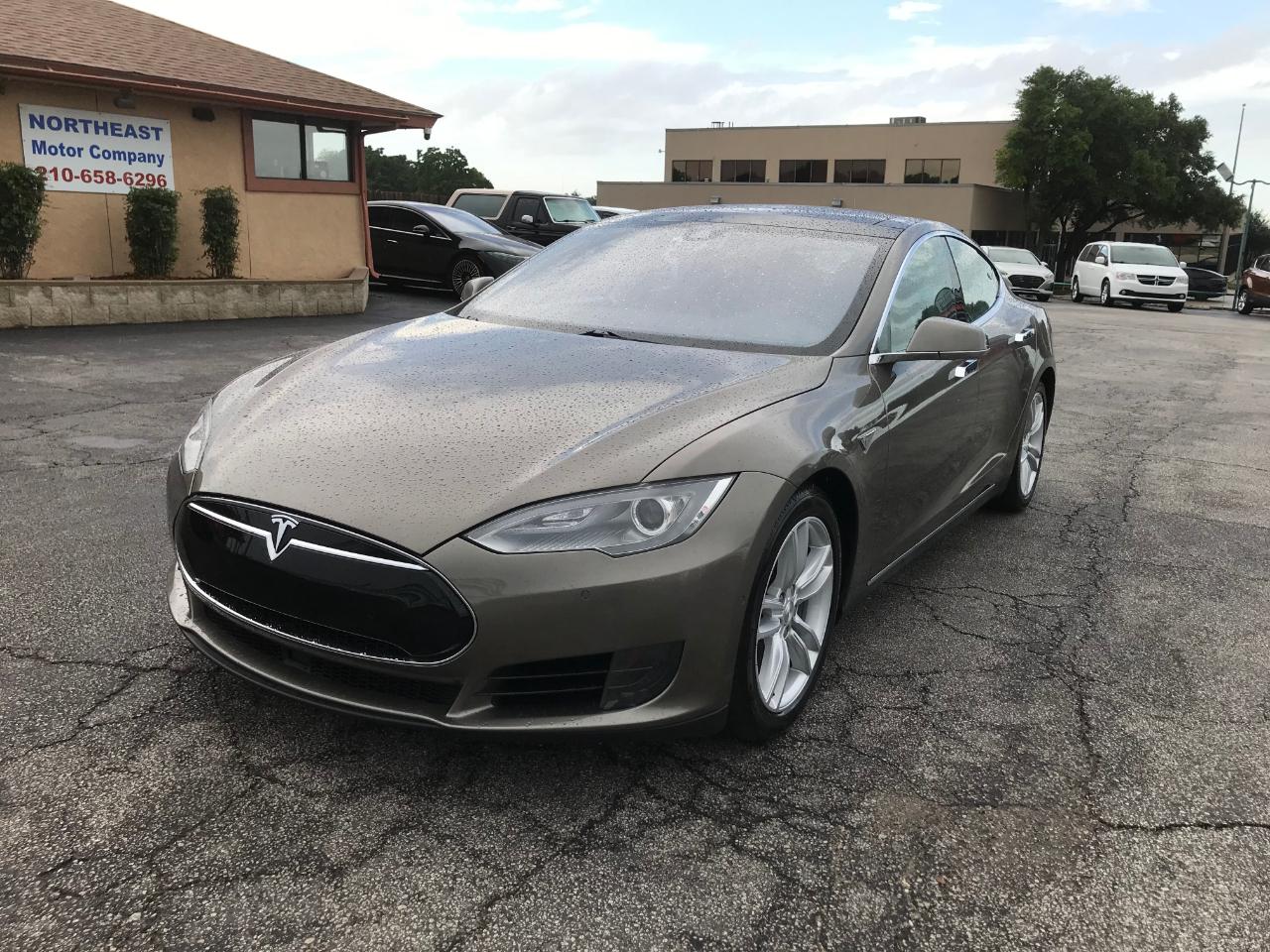 Tesla Model S 70D 2015