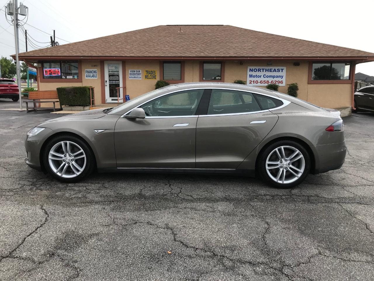 Tesla Model S 70D 2015
