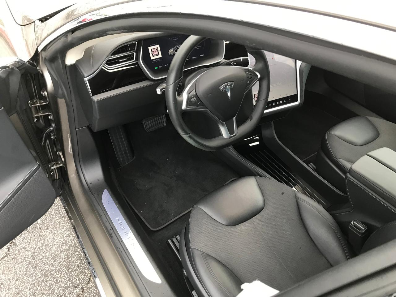 Tesla Model S 70D 2015