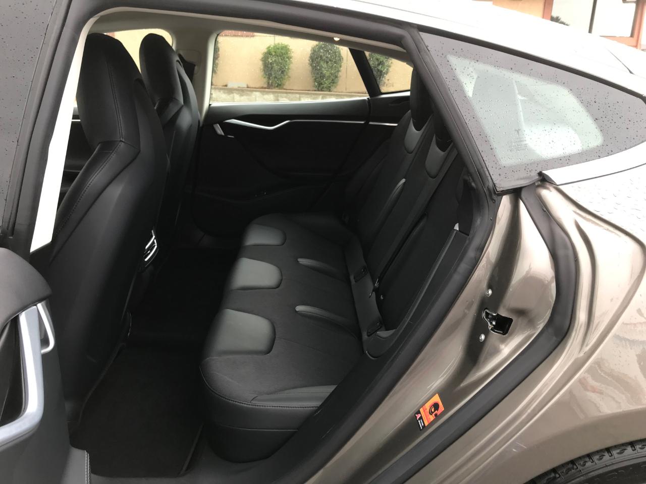 Tesla Model S 70D 2015
