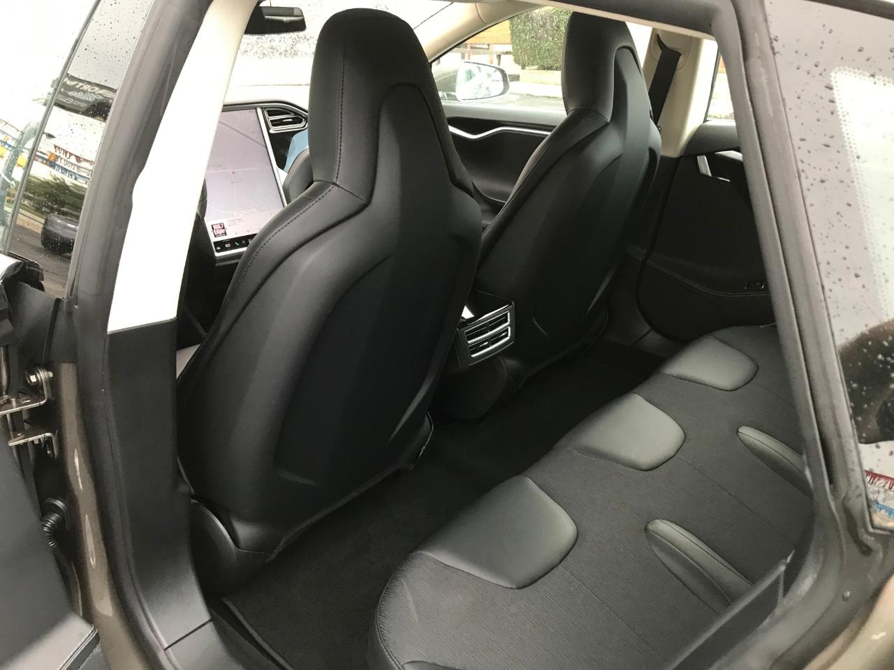 Tesla Model S 70D 2015