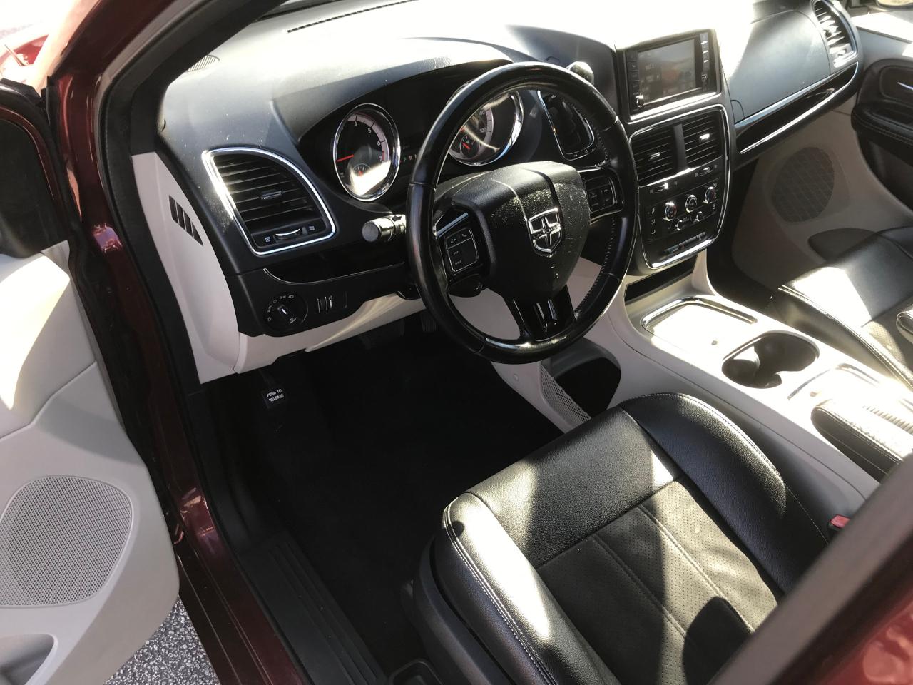 Dodge Grand Caravan SXT 2020