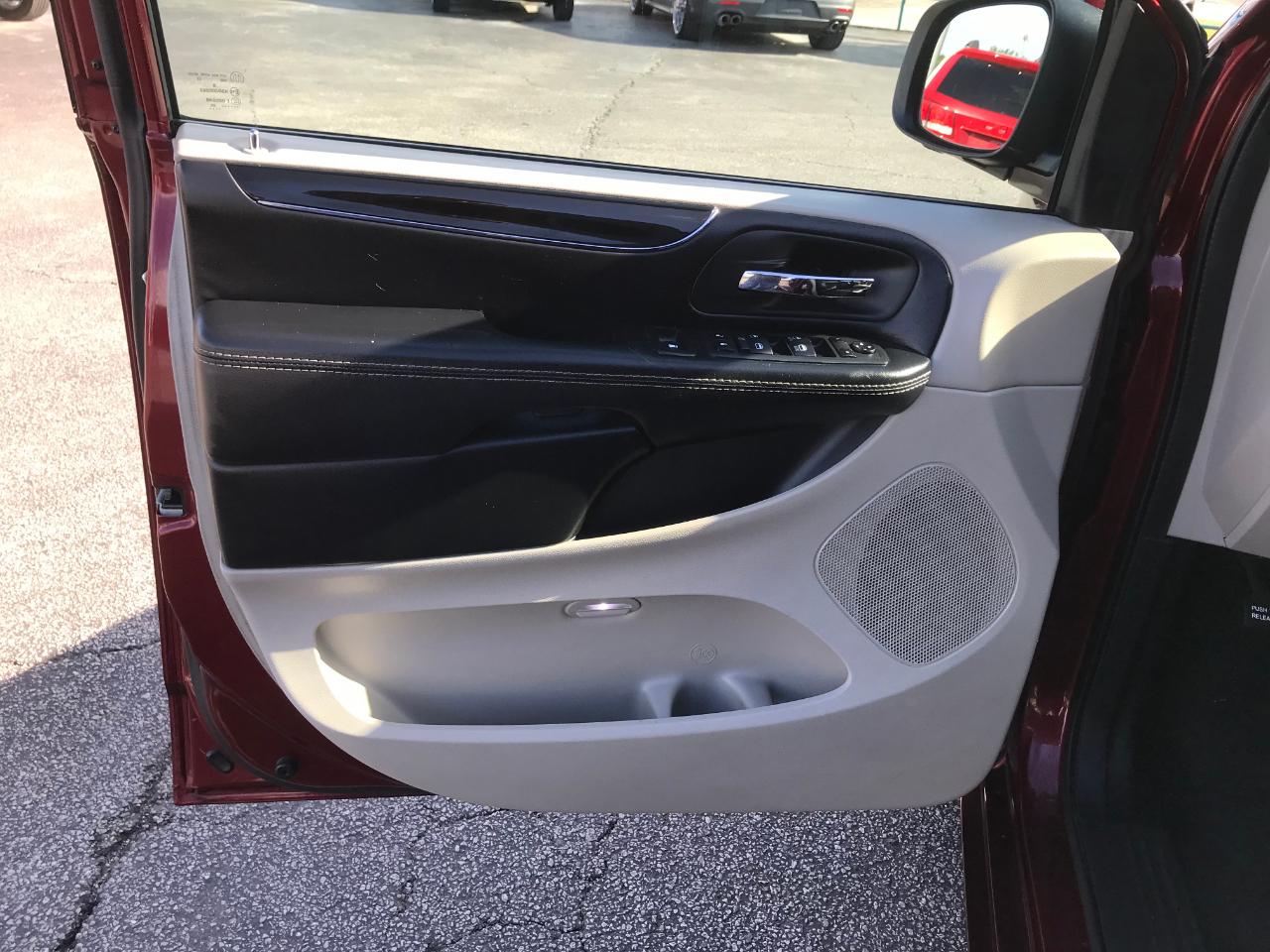 Dodge Grand Caravan SXT 2020