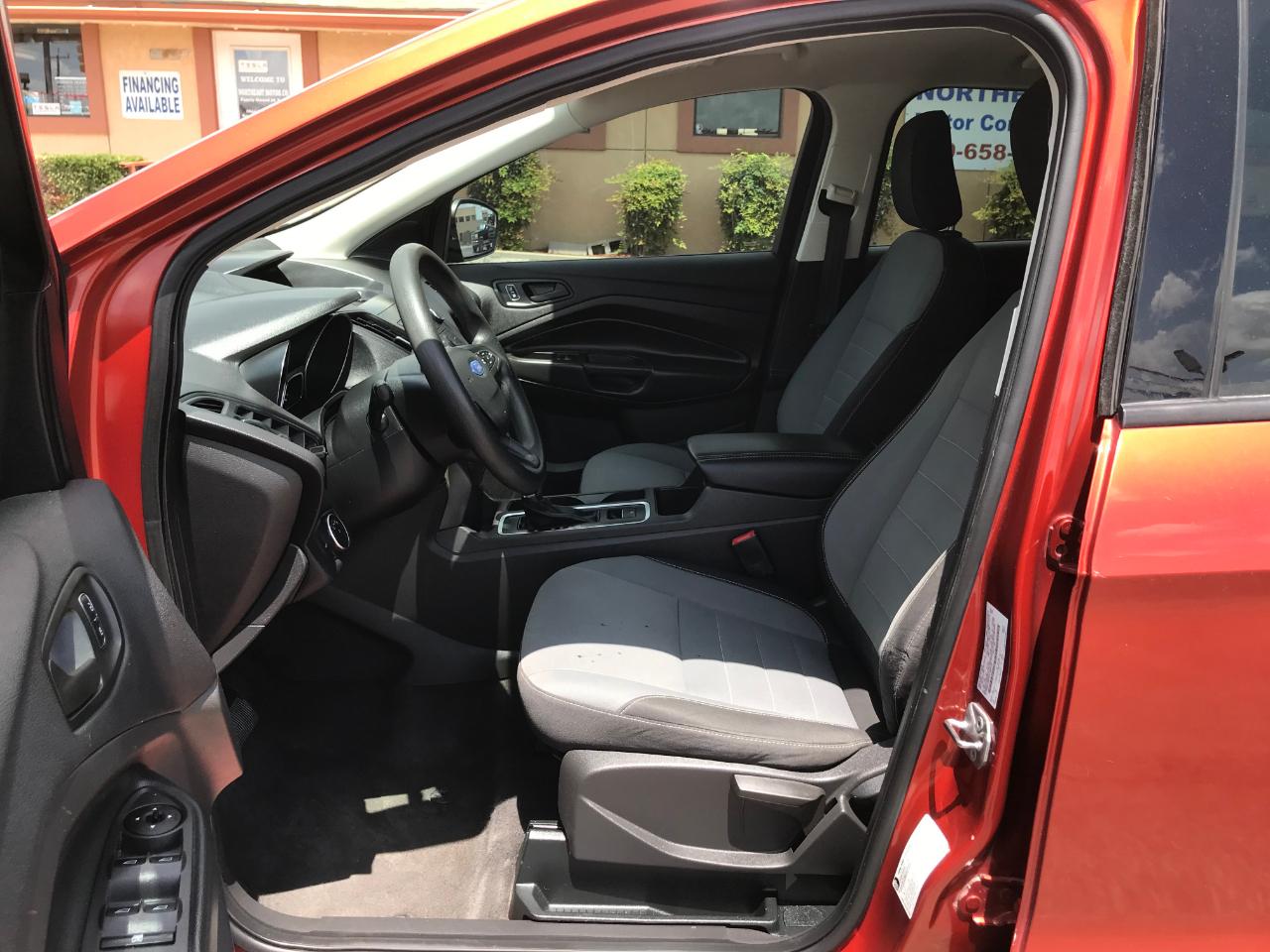 Ford Escape S FWD 2019