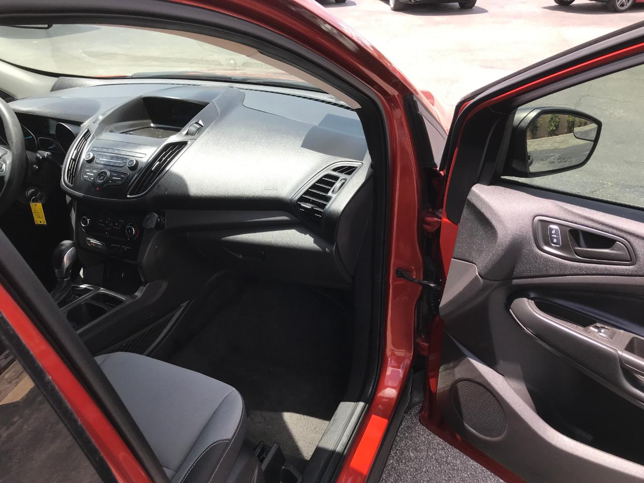 Ford Escape S FWD 2019