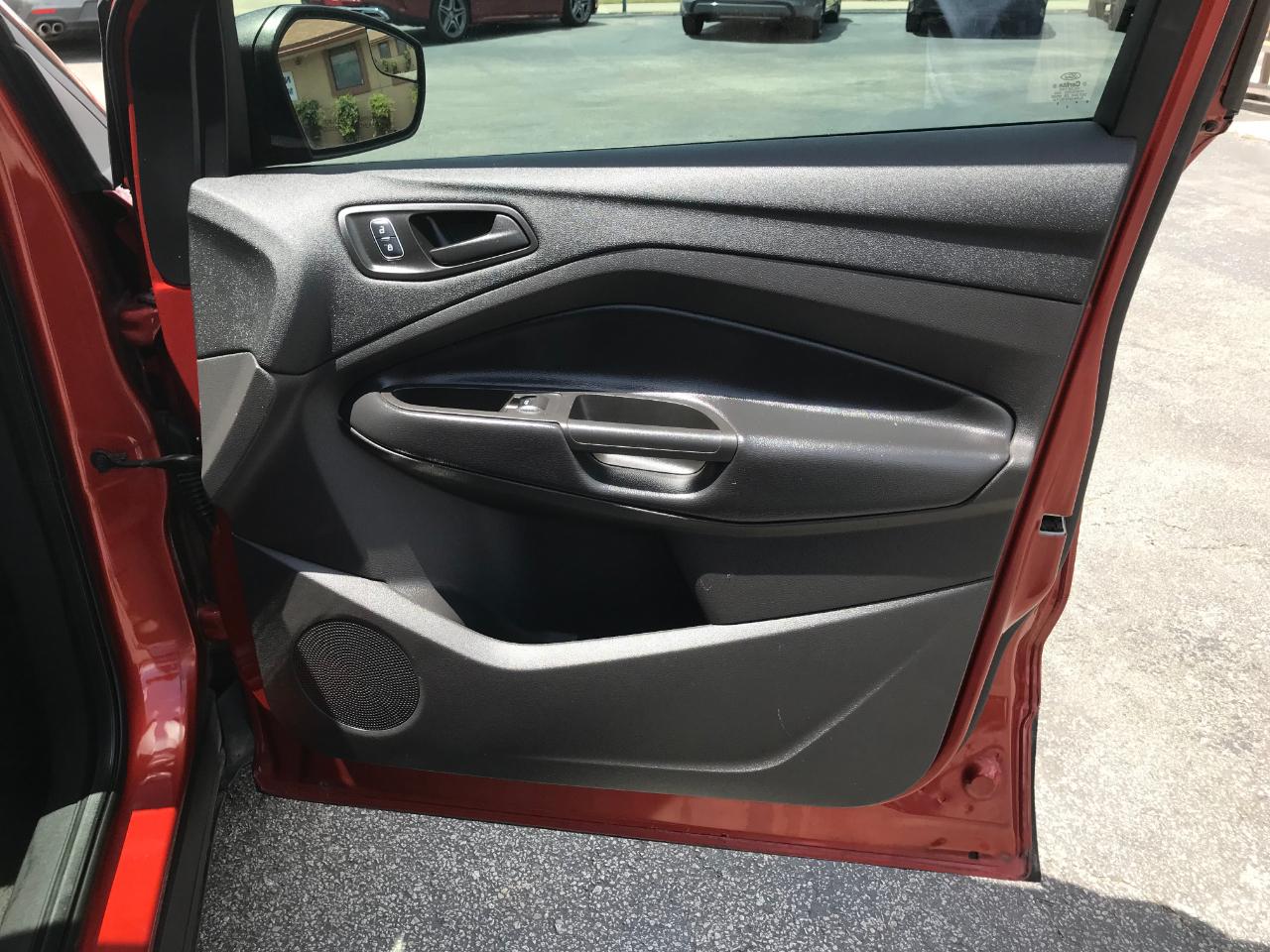 Ford Escape S FWD 2019