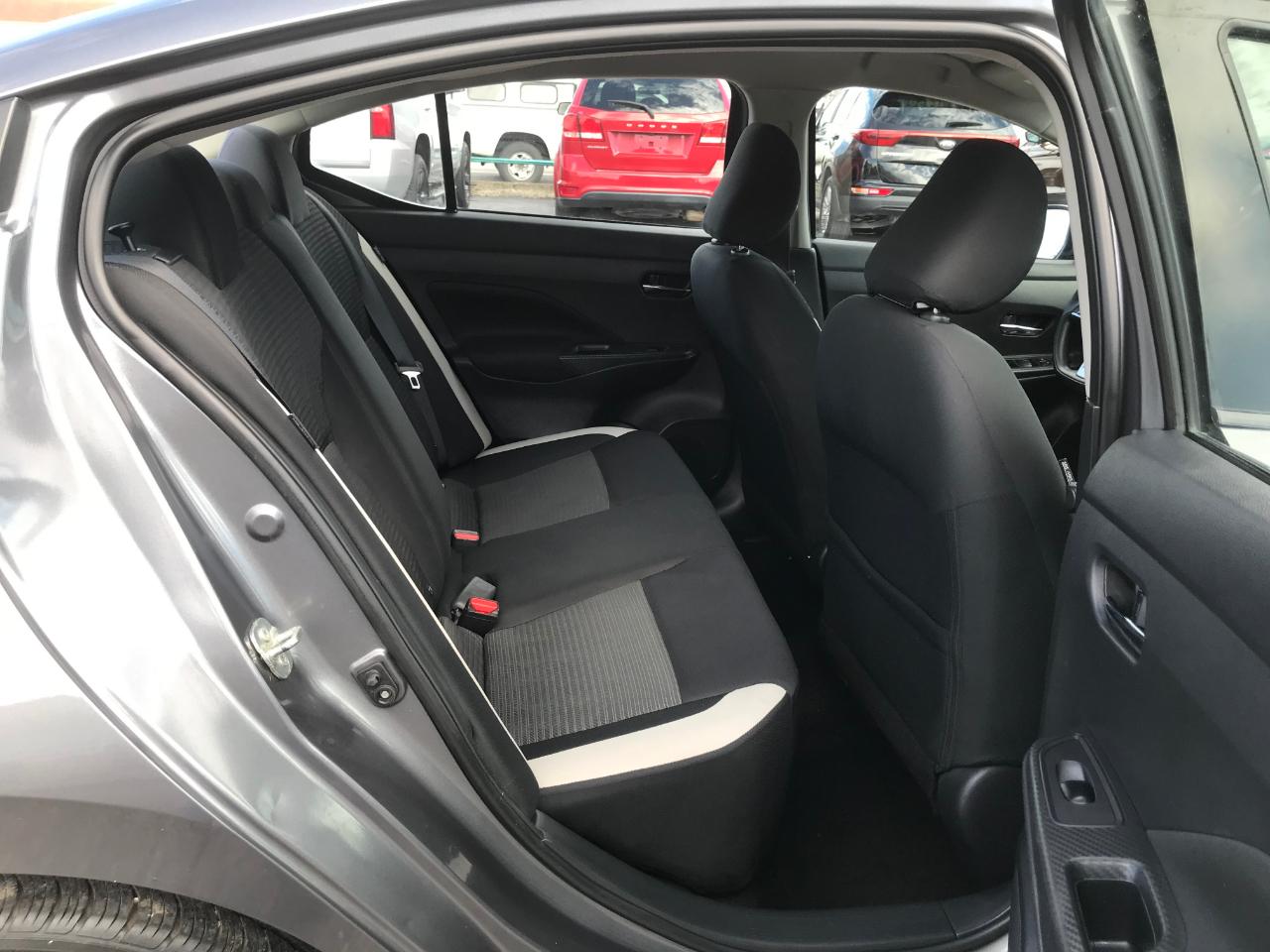 Nissan Versa SV 2021