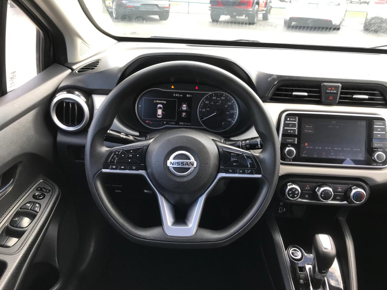 Nissan Versa SV 2021