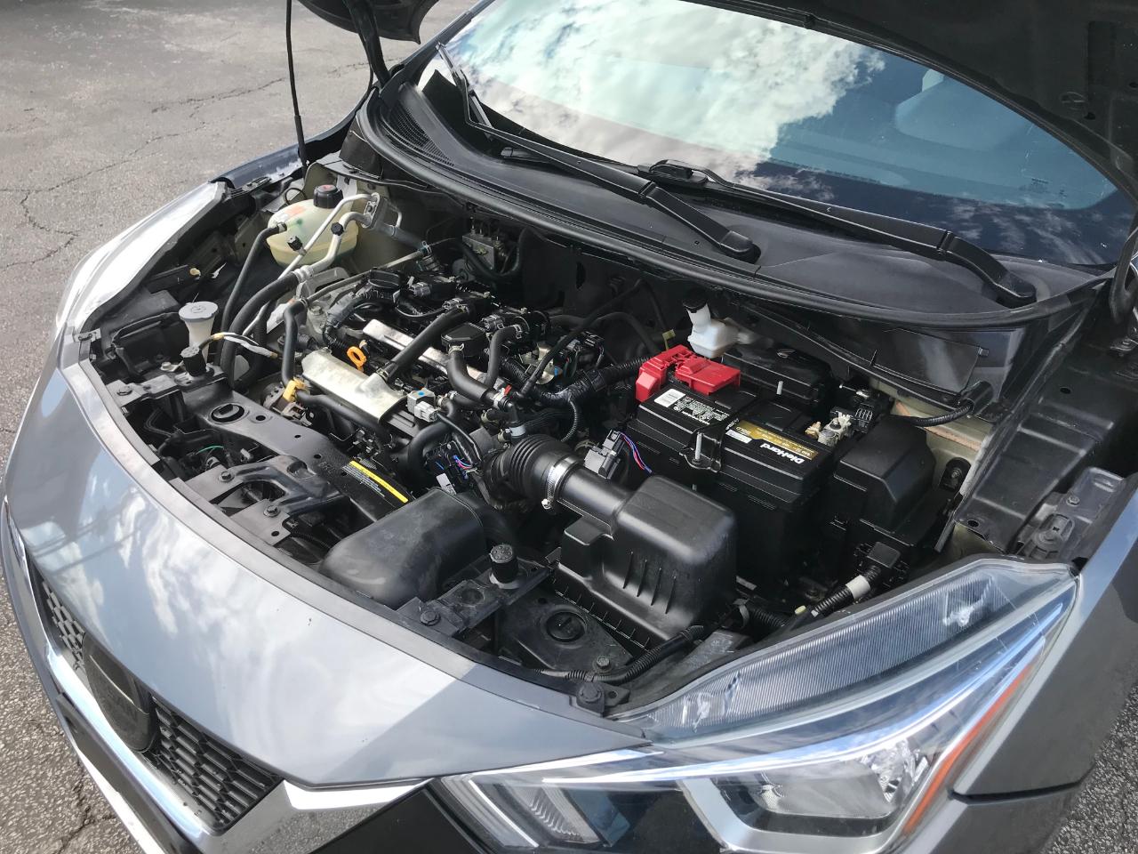 Nissan Versa SV 2021