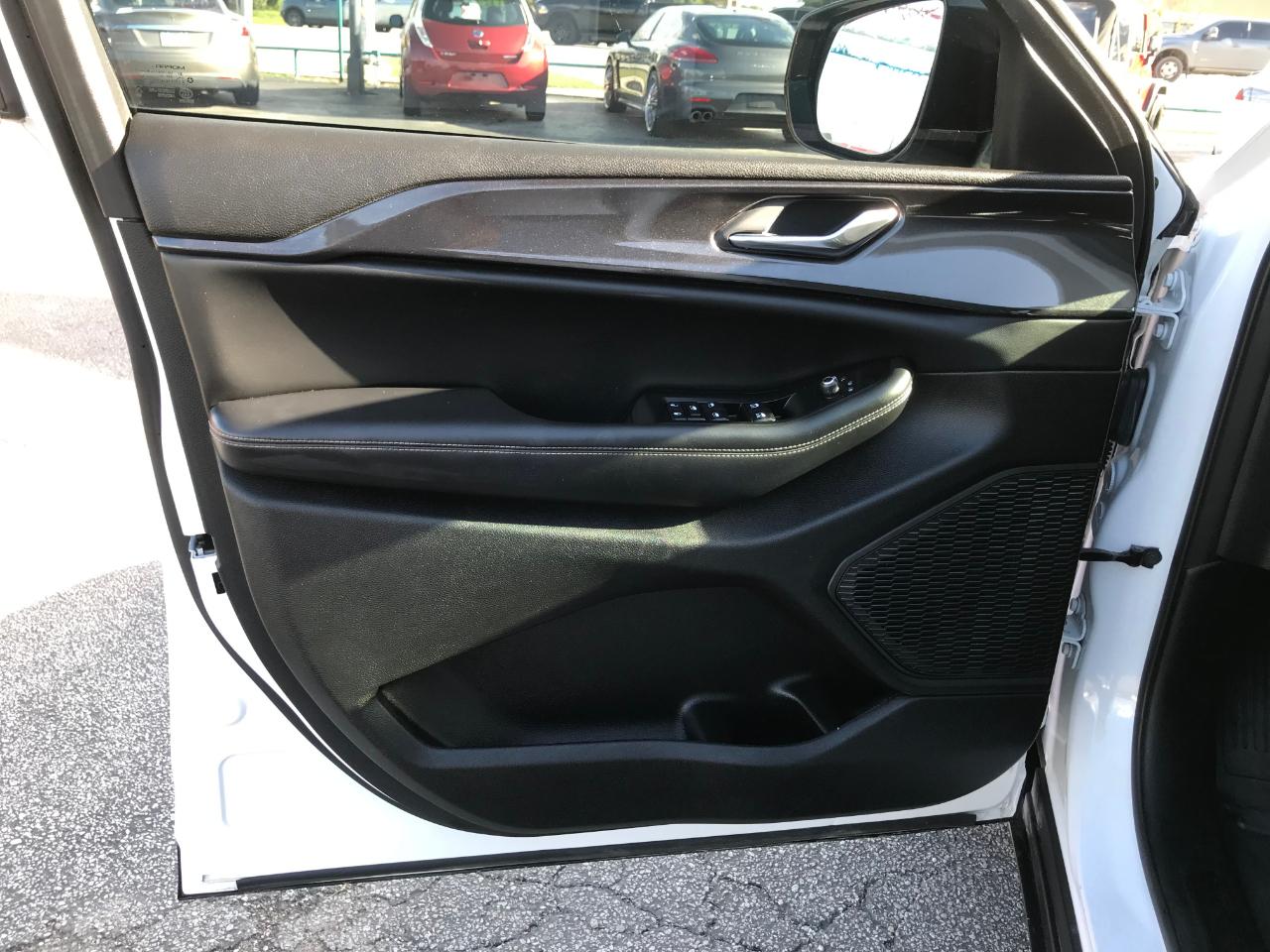 Jeep Grand Cherokee Laredo E 2WD 2023