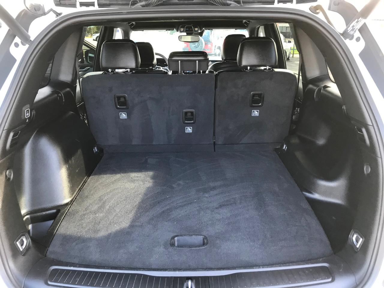 Jeep Grand Cherokee Laredo E 2WD 2023