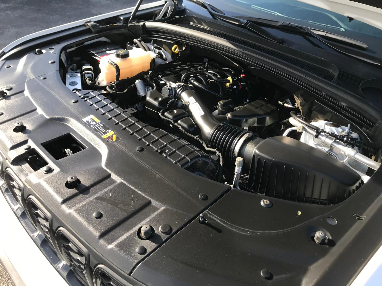 Jeep Grand Cherokee Laredo E 2WD 2023