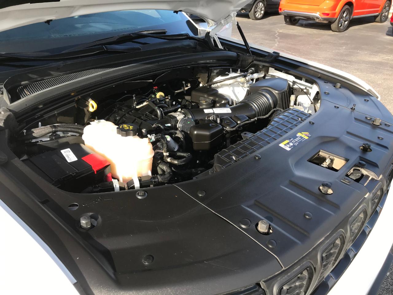Jeep Grand Cherokee Laredo E 2WD 2023