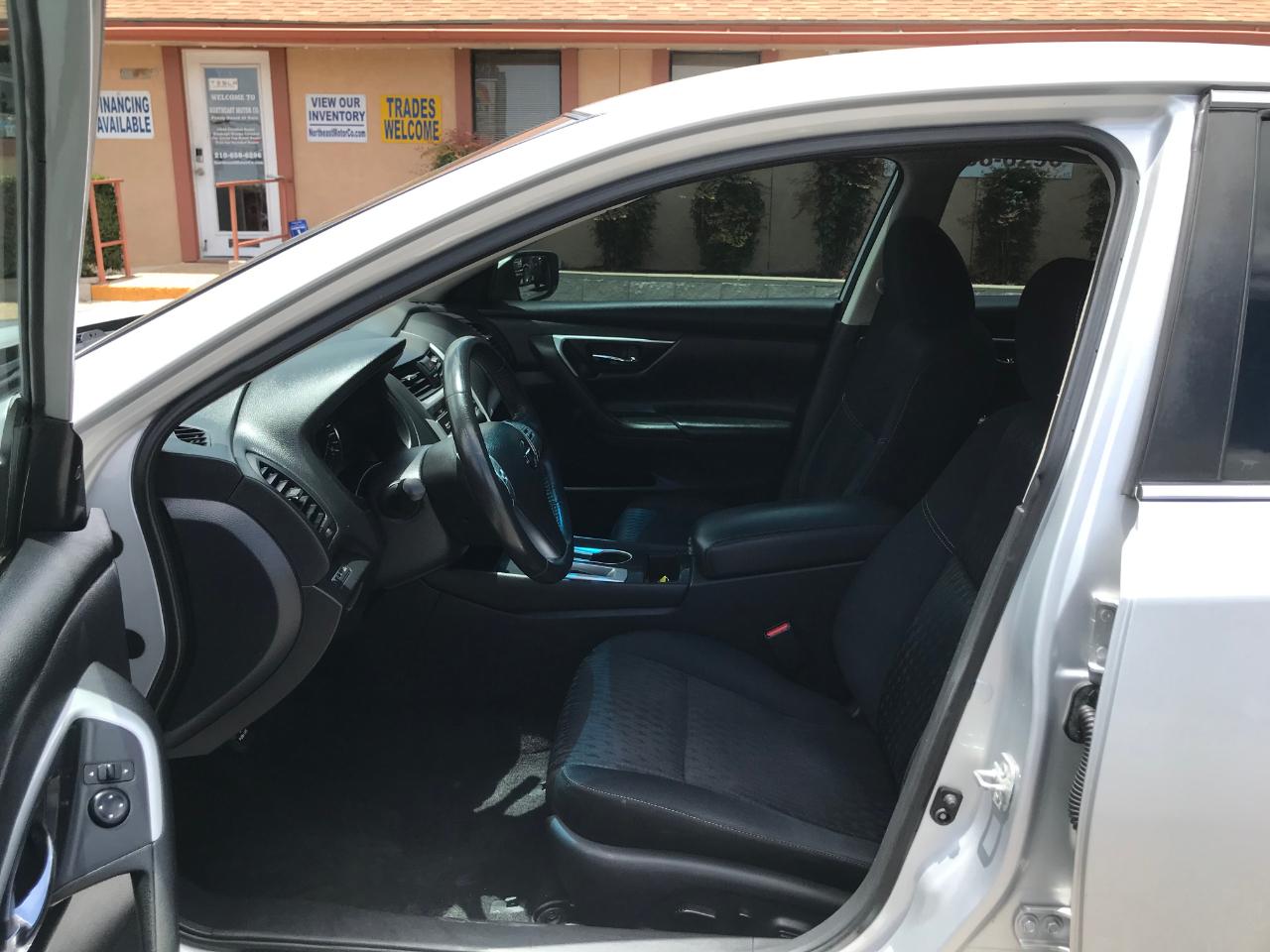 Nissan Altima 2.5 SV 2018