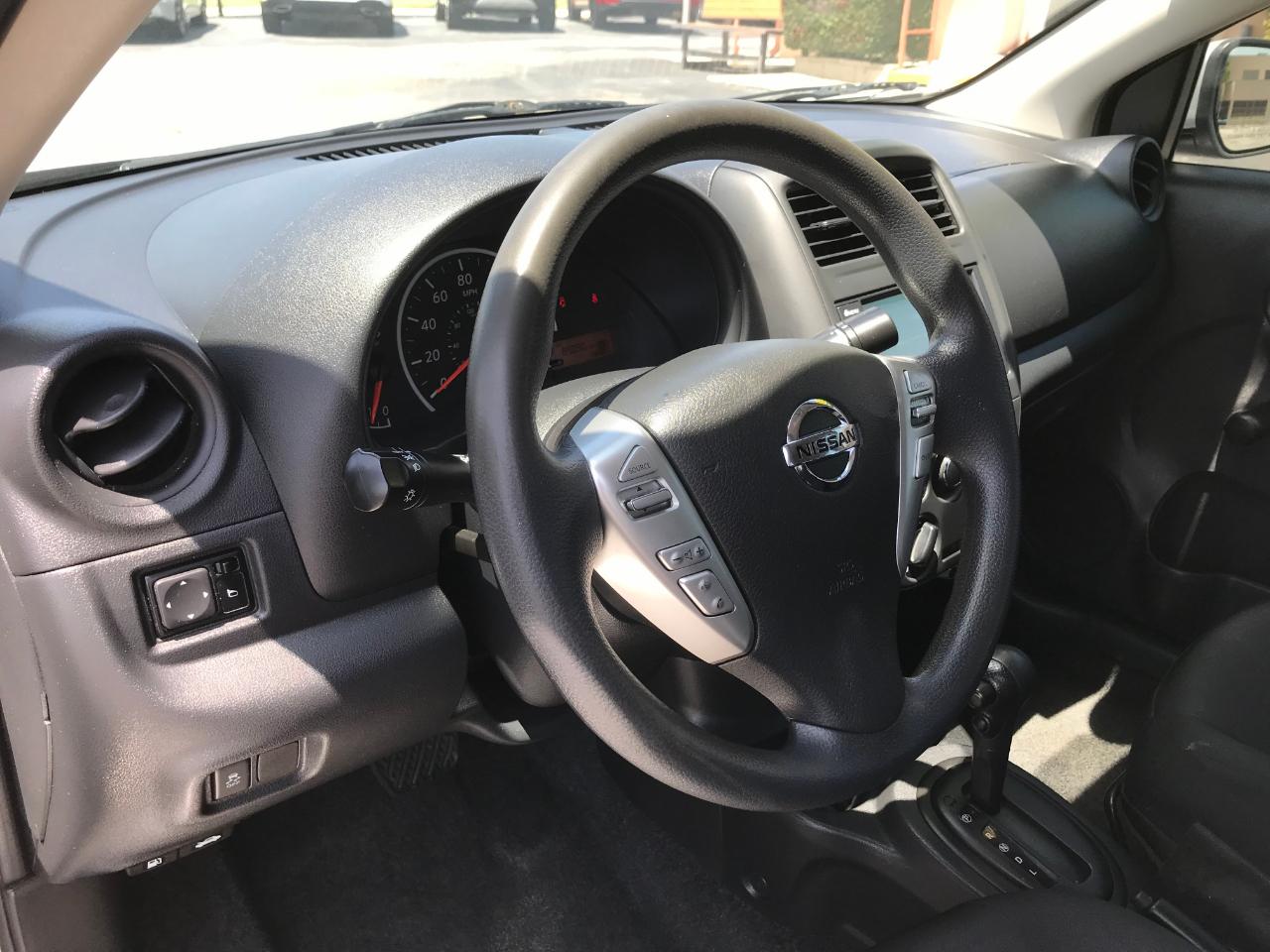 Nissan Versa 1.6 S Plus 2019