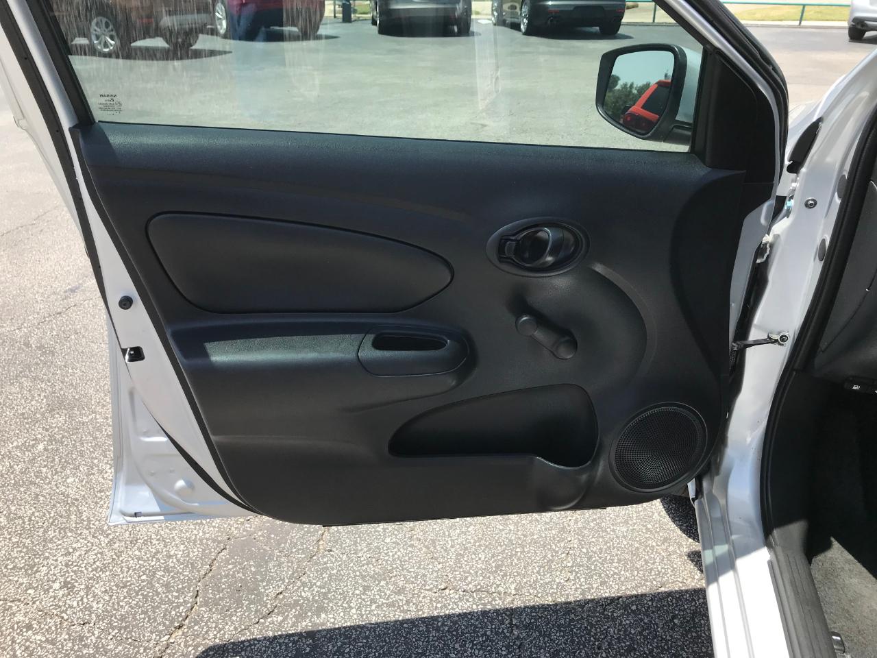 Nissan Versa 1.6 S Plus 2019