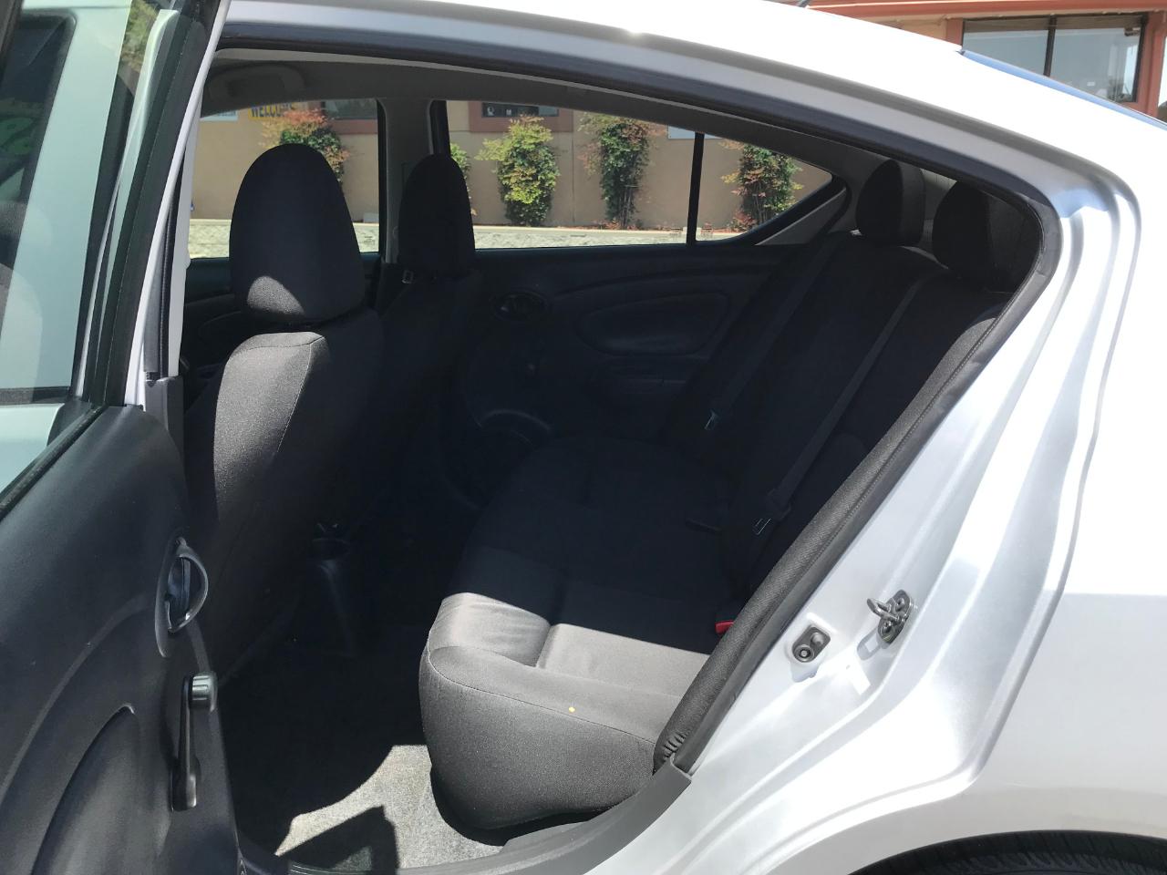 Nissan Versa 1.6 S Plus 2019