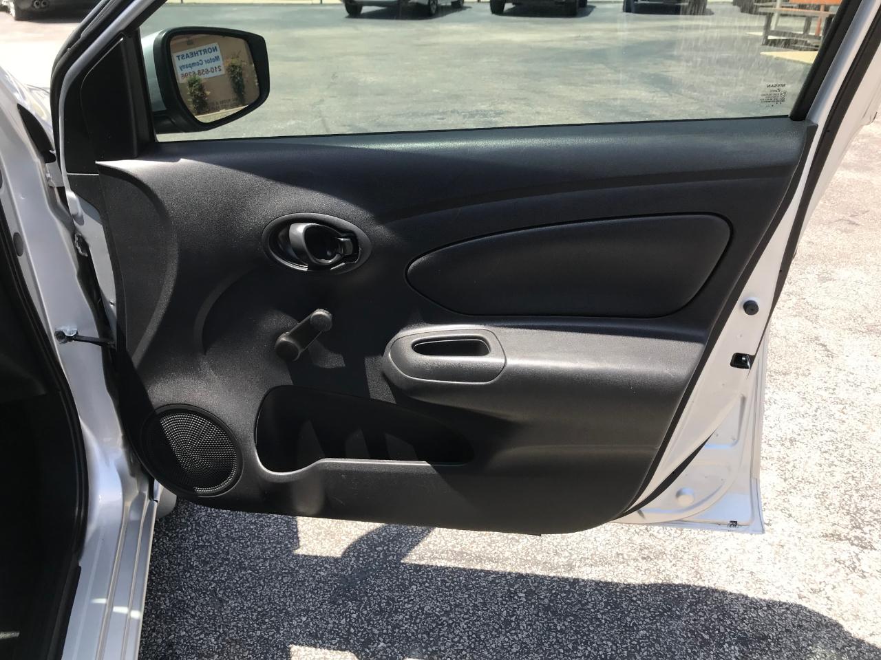 Nissan Versa 1.6 S Plus 2019
