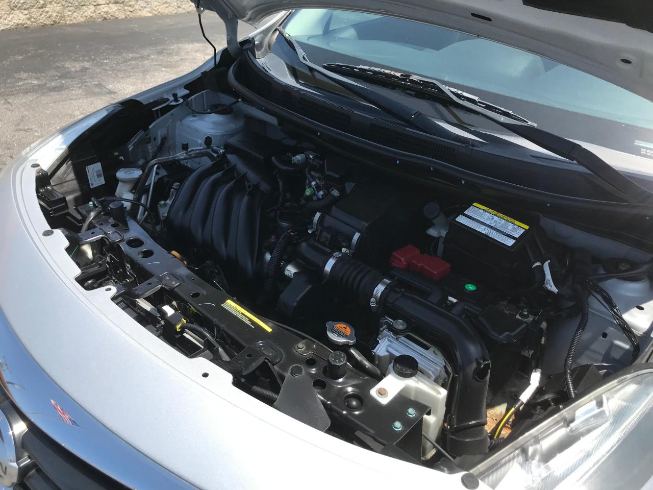 Nissan Versa 1.6 S Plus 2019