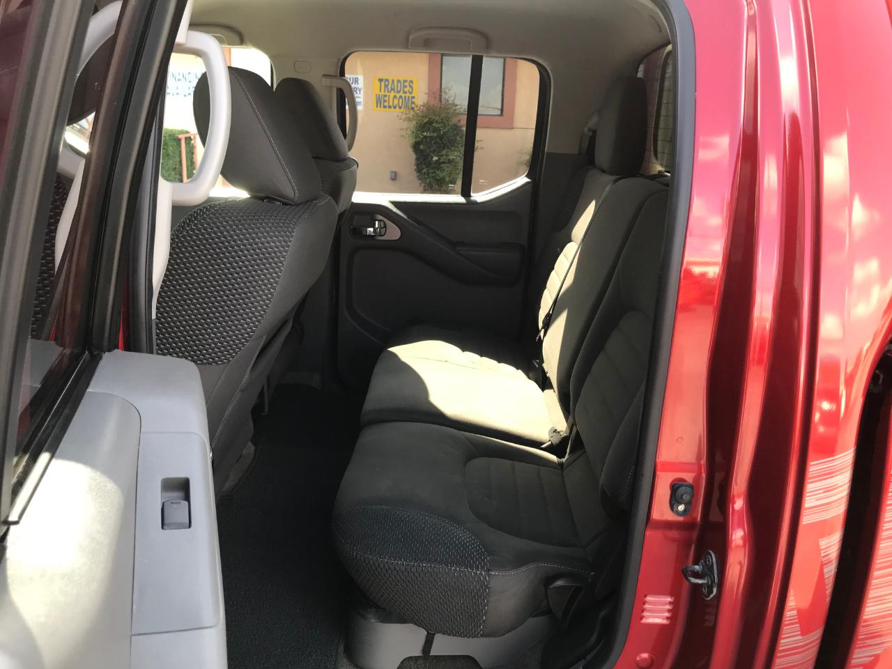 Nissan Frontier S Crew Cab 2WD 2012
