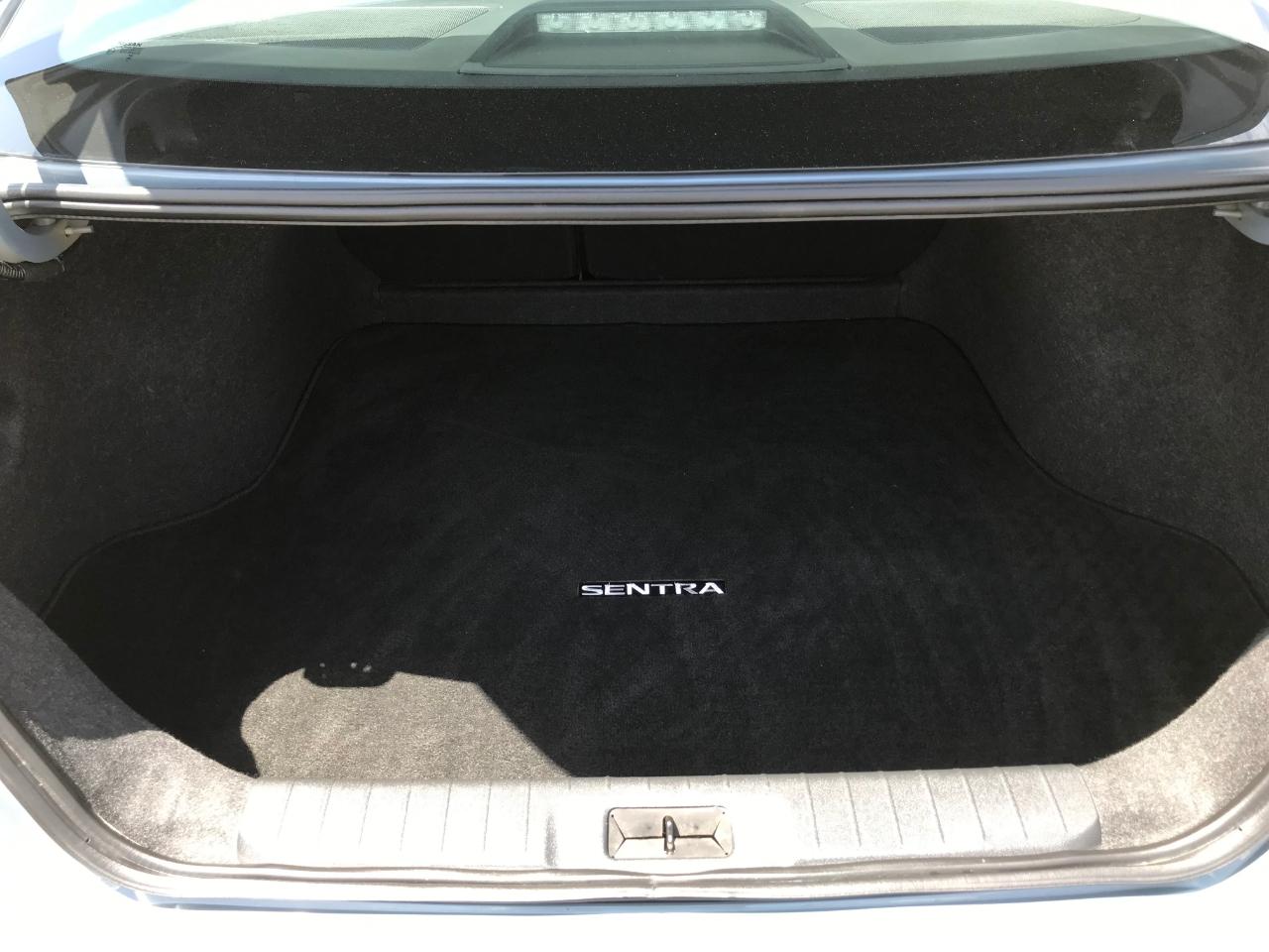 Nissan Sentra SV 2024