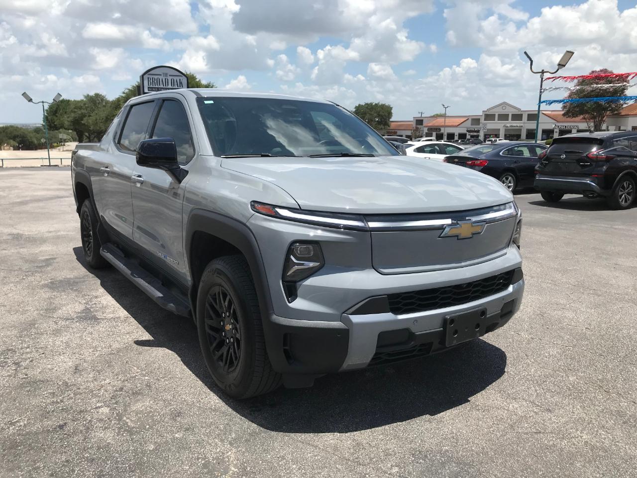 Chevrolet Silverado EV  2026