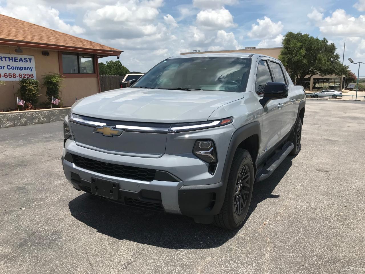 Chevrolet Silverado EV  2026